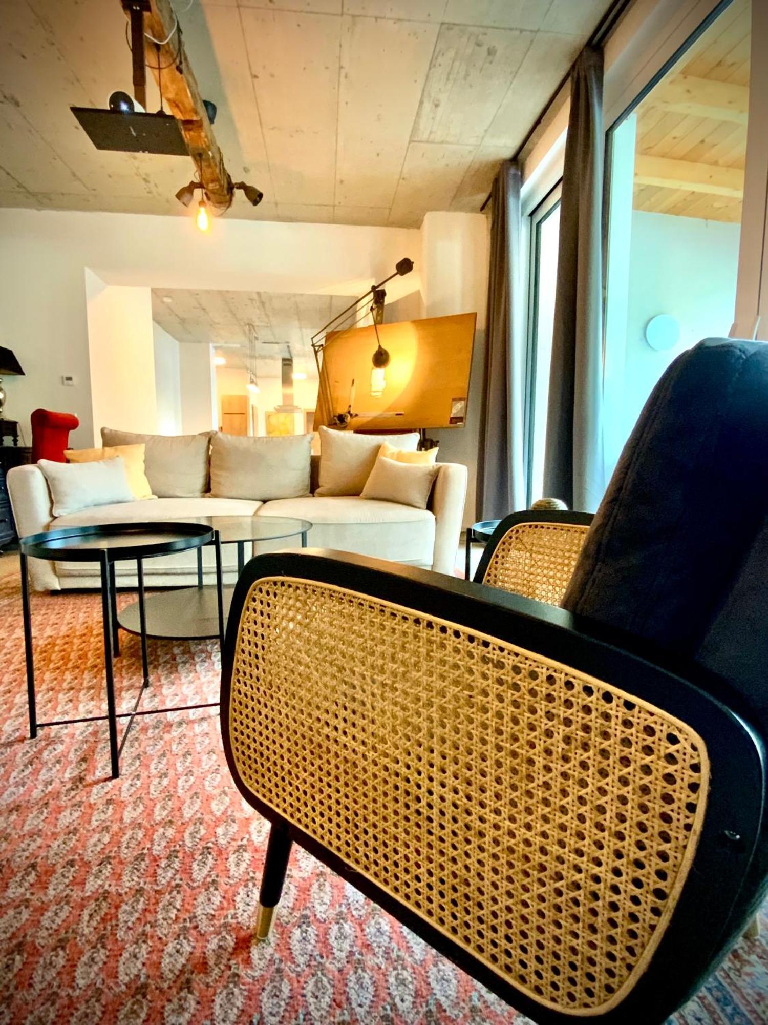 Waterfront - Urbane Eleganz Am Bachufer Apartment Villach Room photo